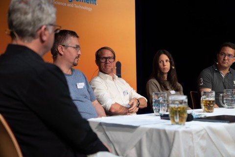 MCQST 2025 - Quantum Stammtisch - Simone Warzel (TUM) and Robert Raussendorf (Leibniz University) with Sophia Economou (Virginia Tech), Stefan Filipp (WMI), Robert König (TUM) and Thomas Monz (AQT & Univ. of Innsbruck)