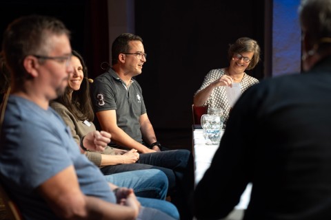 MCQST 2025 - Quantum Stammtisch - Simone Warzel (TUM) and Robert Raussendorf (Leibniz University) with Sophia Economou (Virginia Tech), Stefan Filipp (WMI), Robert König (TUM) and Thomas Monz (AQT & Univ. of Innsbruck)