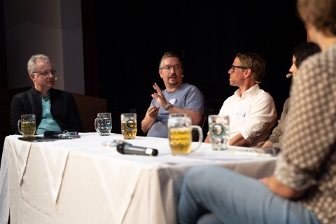 MCQST 2025 - Quantum Stammtisch - Simone Warzel (TUM) and Robert Raussendorf (Leibniz University) with Sophia Economou (Virginia Tech), Stefan Filipp (WMI), Robert König (TUM) and Thomas Monz (AQT & Univ. of Innsbruck)