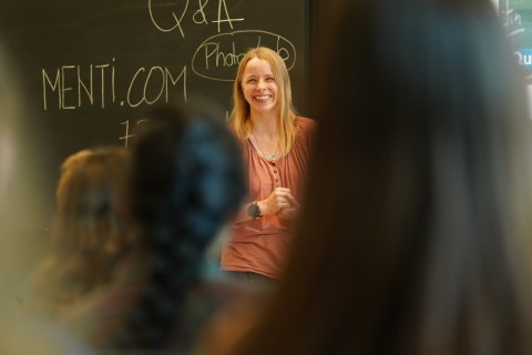  Annabelle Bohrdt (LMU) | Keynote