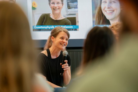 Monika Aidelsburger (LMU & MPQ) | Panel Discussion