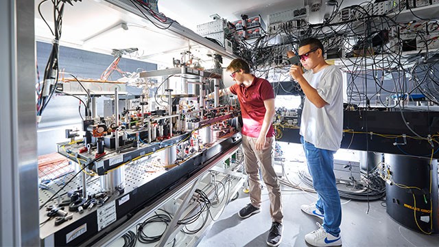 _0003_Thumb_RA3_MCQST-Schelling_6340